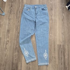Bend over embroidered crop jeans size 10